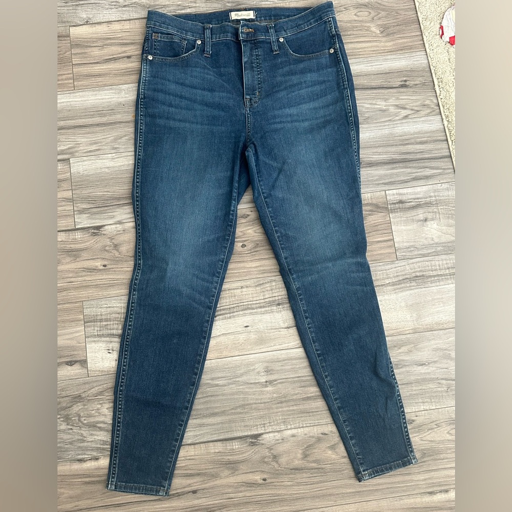 Madewell 10” High Rise Dark Blue Skinny Legged Jeans Slight Stretch Size 32 Tall